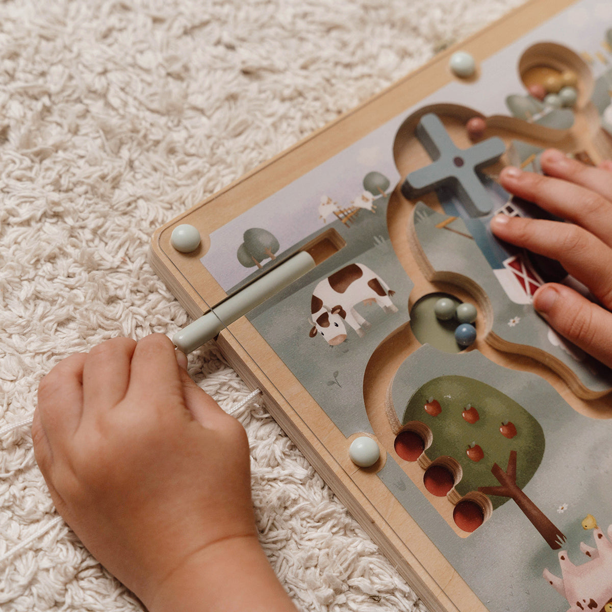 Little Dutch Magnetic Labyrinth - Little Farm.