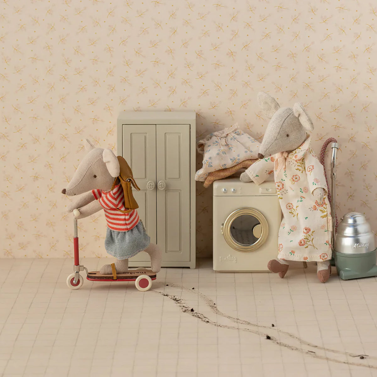 Maileg Sister Mouse, Big Sister.