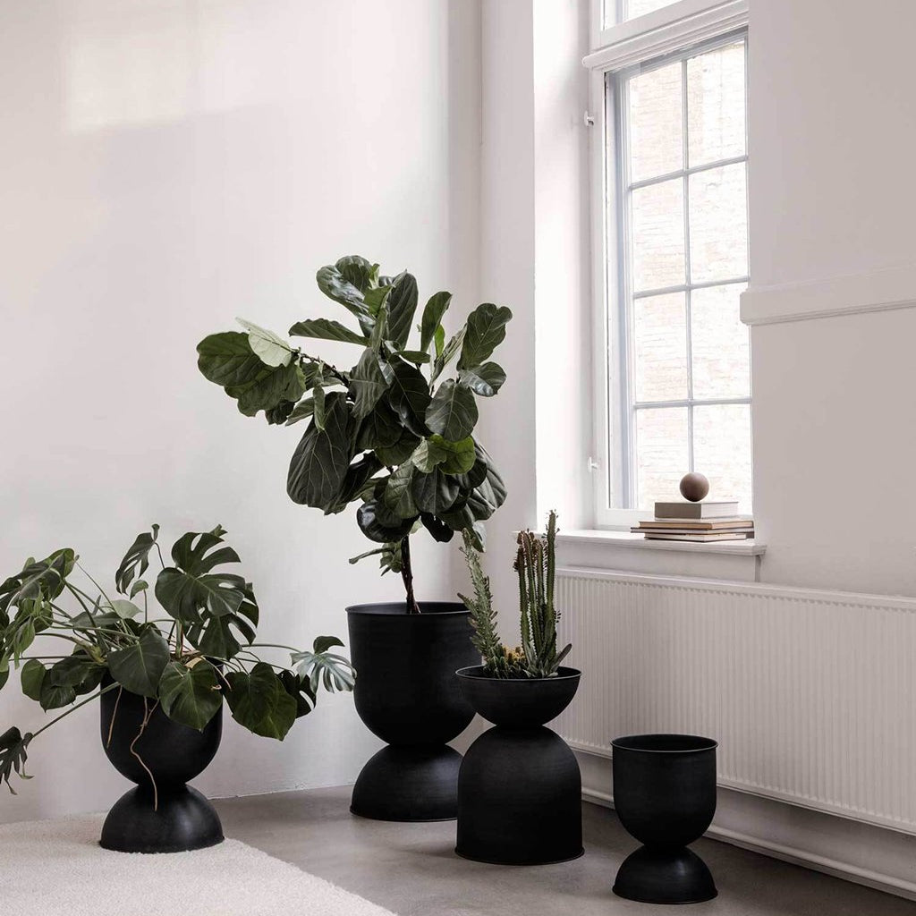 Ferm Living Hourglass Pot - Medium.
