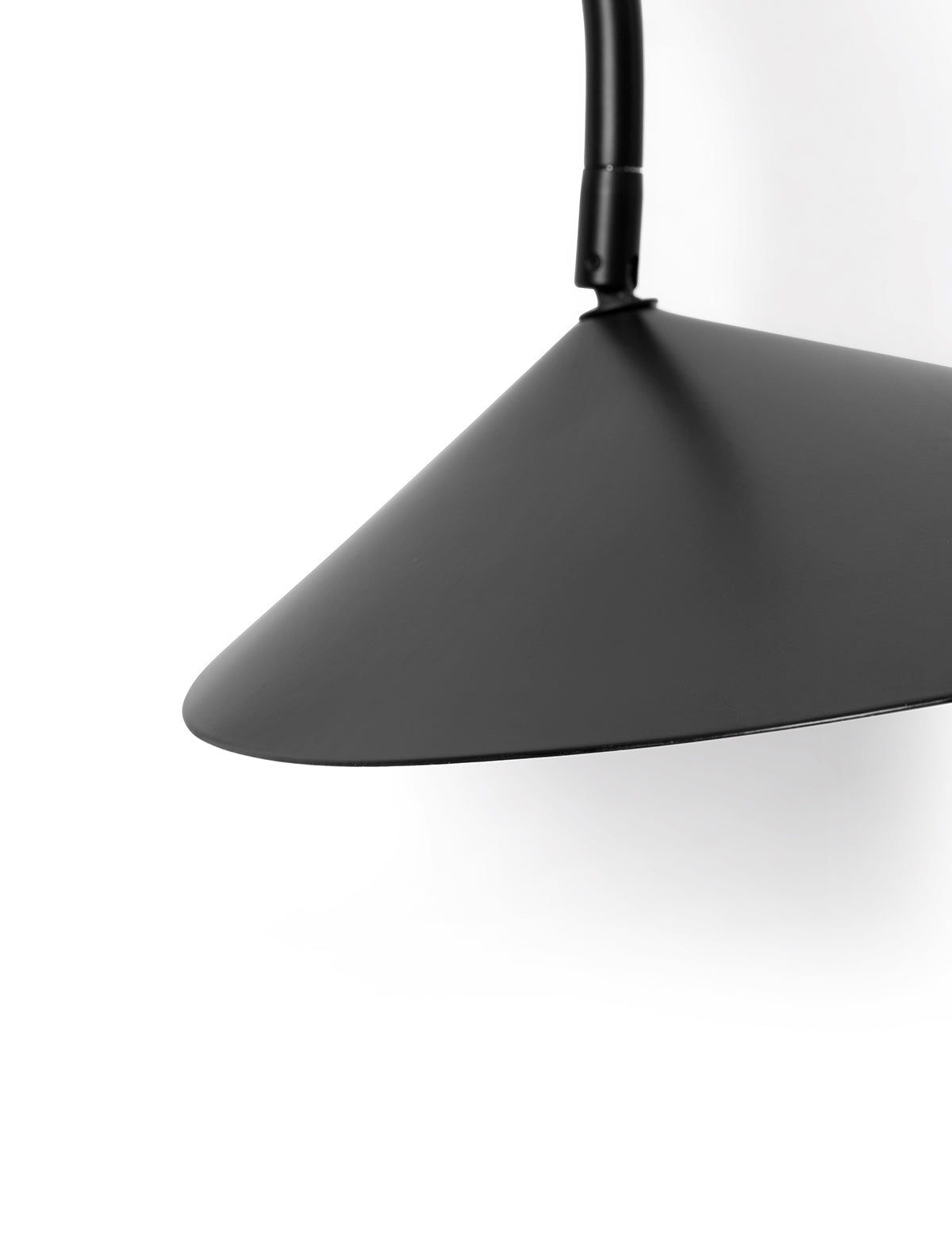 Ferm Living Arum Swivel Wall Lamp - Black.