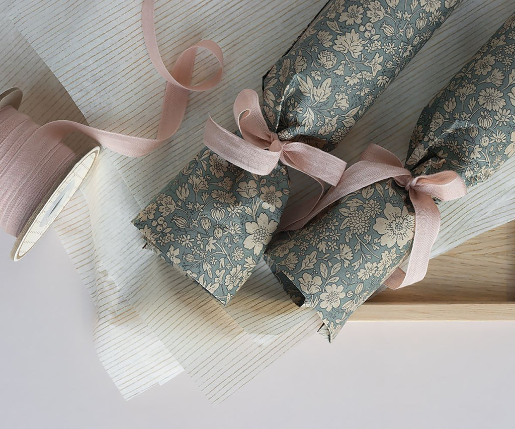 Maileg Gift Wrap Roll - Blossom Blue.