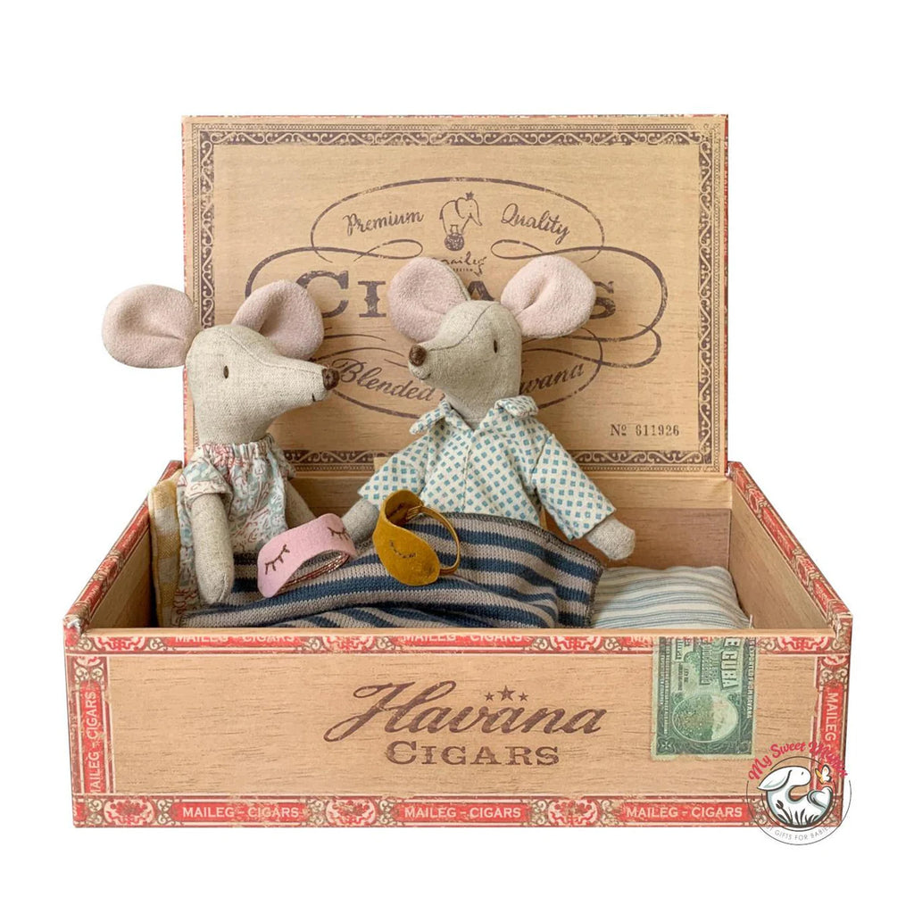 Maileg Mum & Dad Mice in Cigar Box.