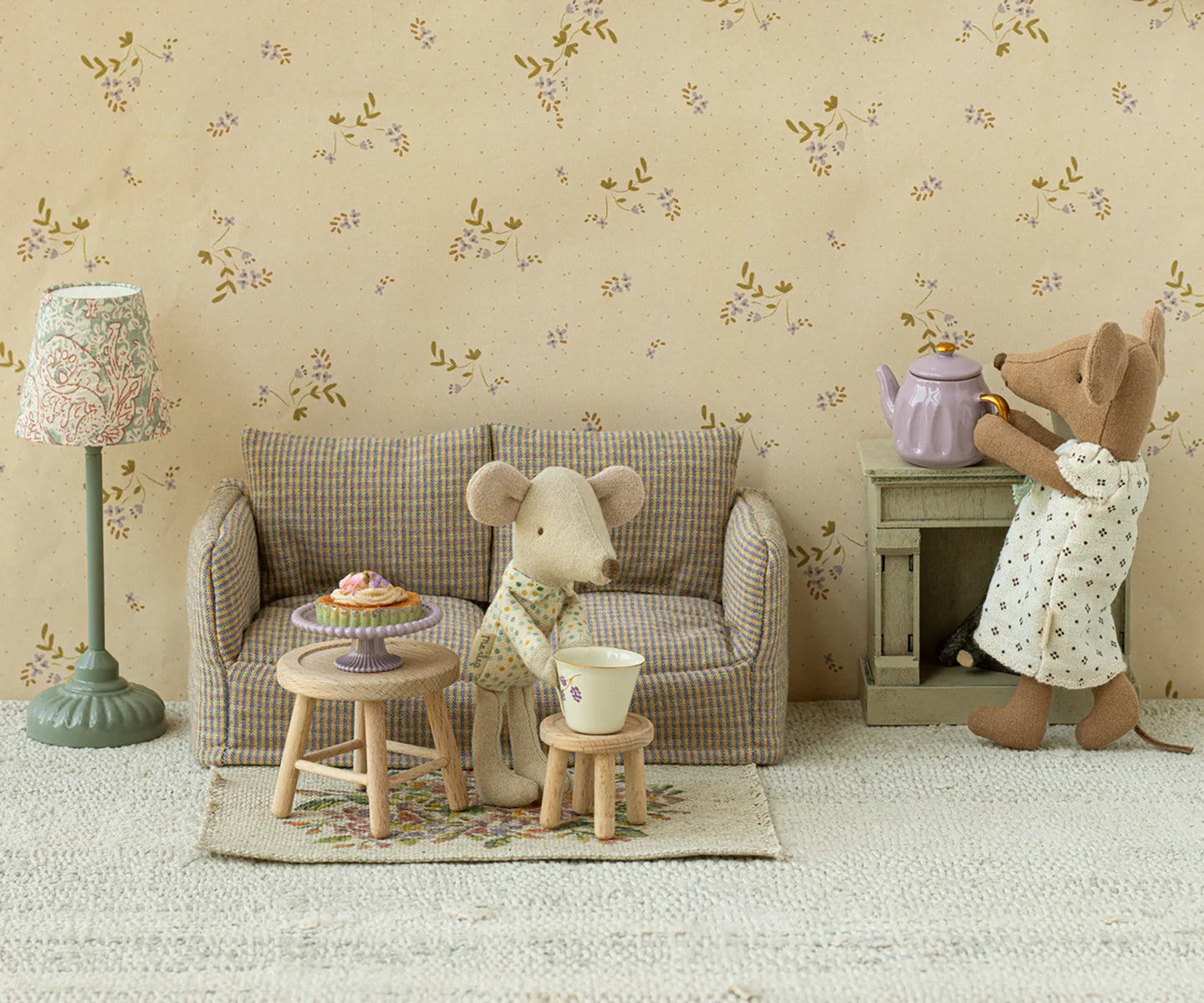 Maileg Rug, Medium - Flower.